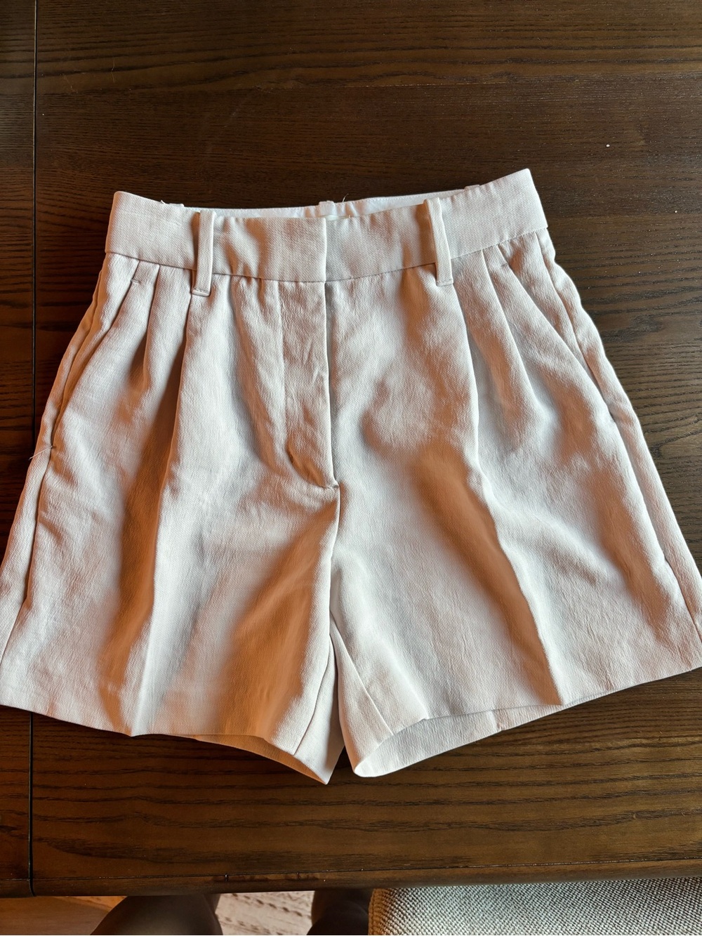 Aritzia Wilfred Effortless Shorts